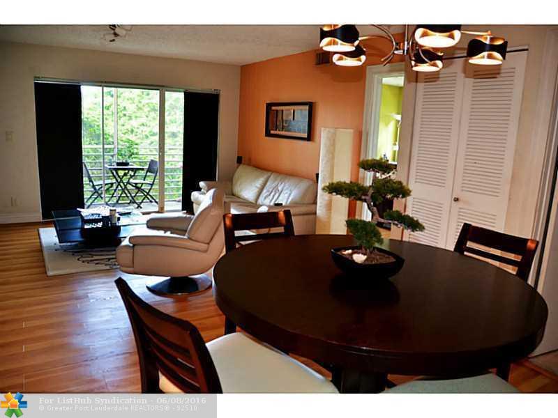 2831 N Course Dr, Pompano Beach, FL 33069