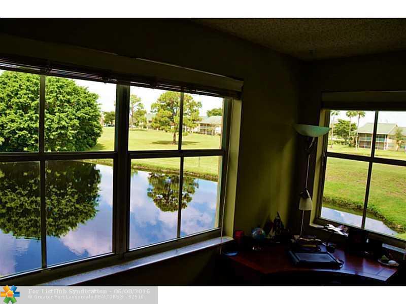 2831 N Course Dr, Pompano Beach, FL 33069