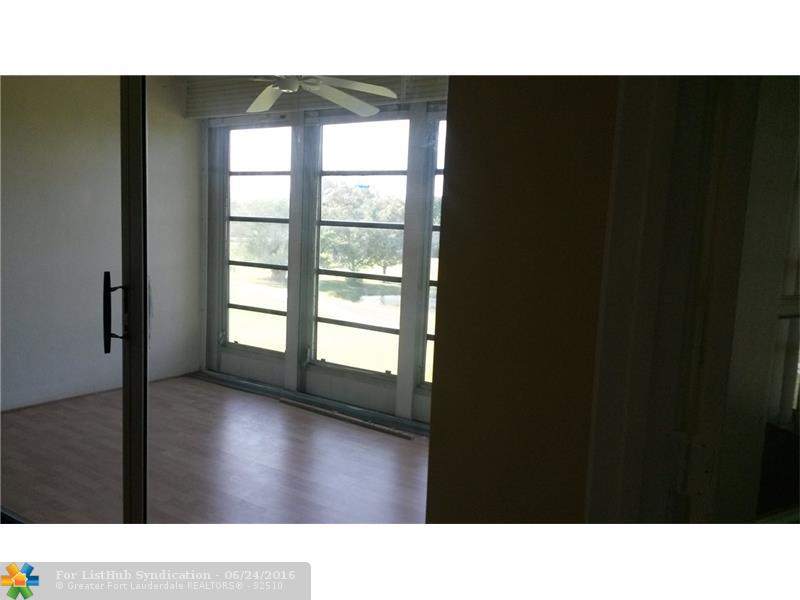 3151 S Palm Aire Dr 405, Pompano Beach, FL 33069
