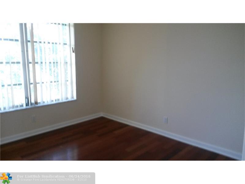 3151 S Palm Aire Dr 405, Pompano Beach, FL 33069