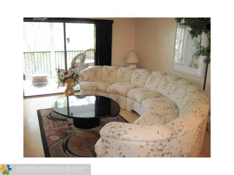 2240 N Cypress Bend Dr 403, Pompano Beach, FL 33069