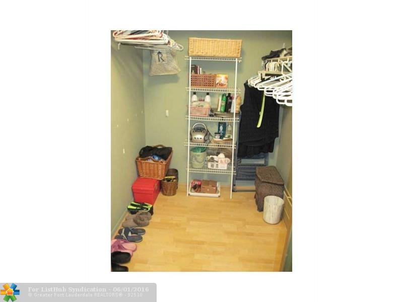 2240 N Cypress Bend Dr 403, Pompano Beach, FL 33069
