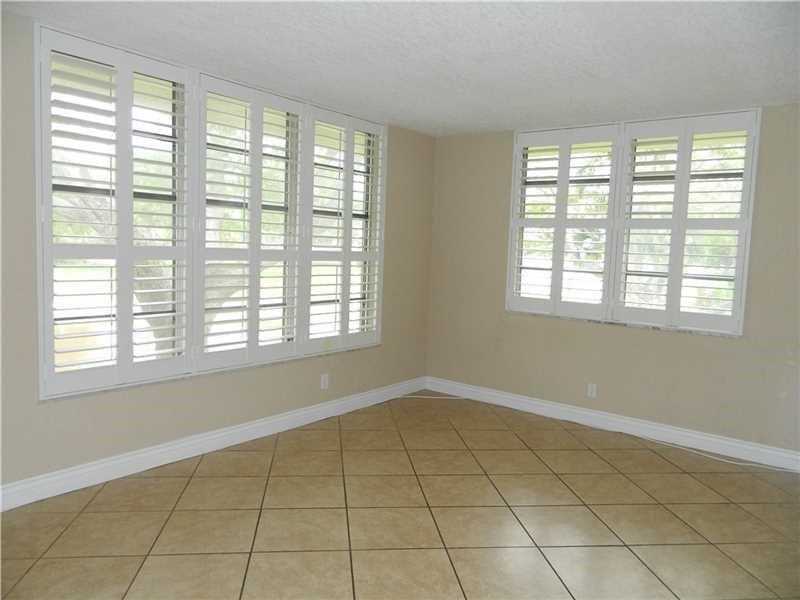 3151 North Course Ln, Pompano Beach, FL 33069