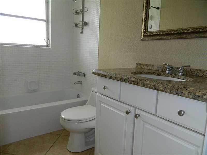 3151 North Course Ln, Pompano Beach, FL 33069