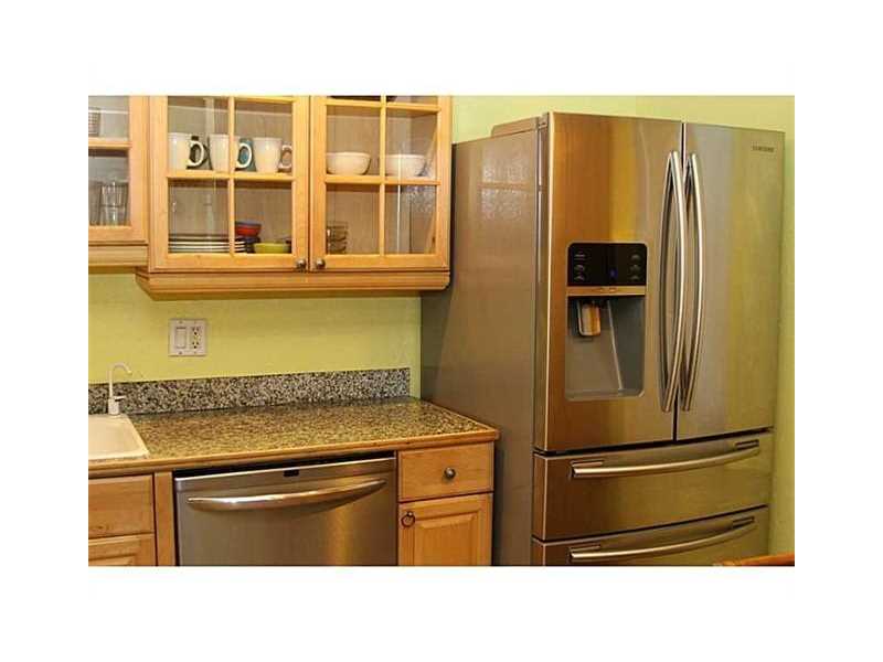 575OAKS LN, Pompano Beach, FL 33069