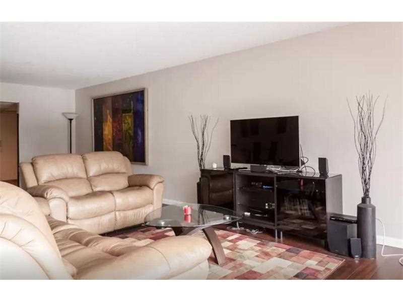 2681 S Course Dr #406, Pompano Beach, FL 33069