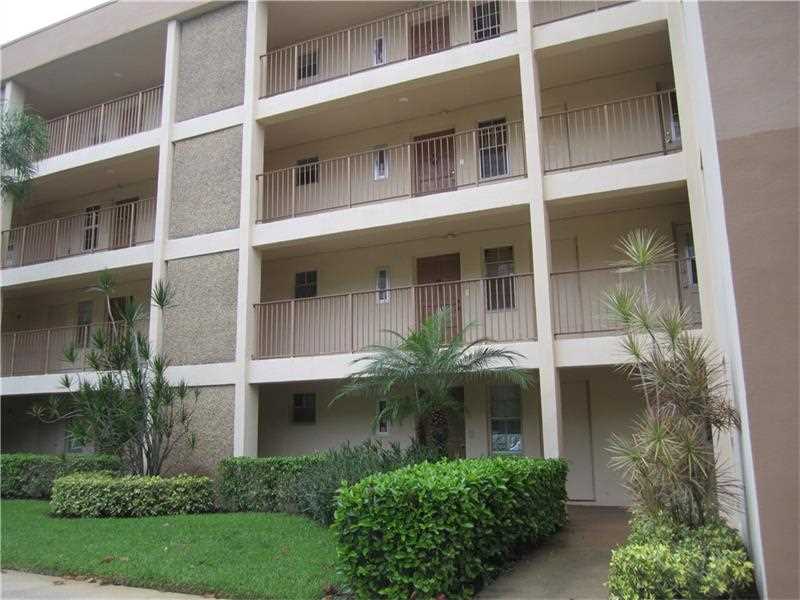 2601 S Course Dr #101, Pompano Beach, FL 33069
