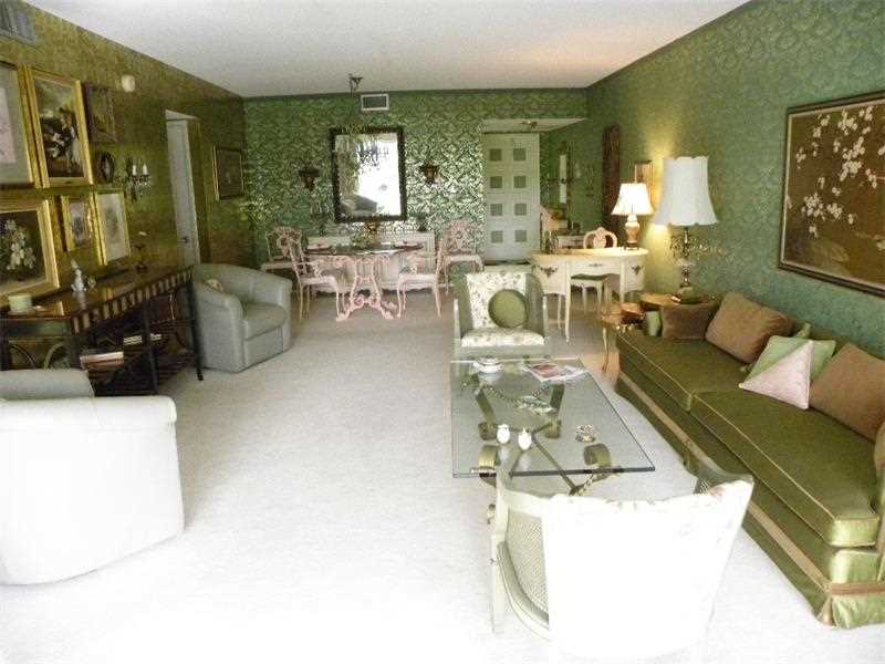 2800 N Palm Aire Dr #108, Pompano Beach, FL 33069