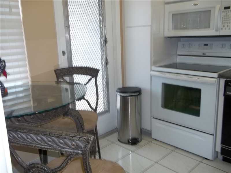2851 S Palm Aire Drive, Pompano Beach, FL 33069