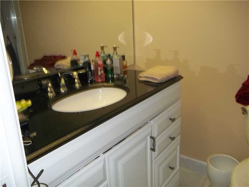 2851 S Palm Aire Drive, Pompano Beach, FL 33069
