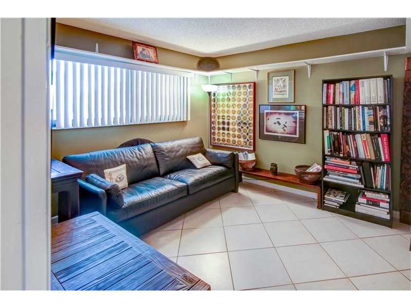 2112 South Cypress Bend Dr, Pompano Beach, FL 33069