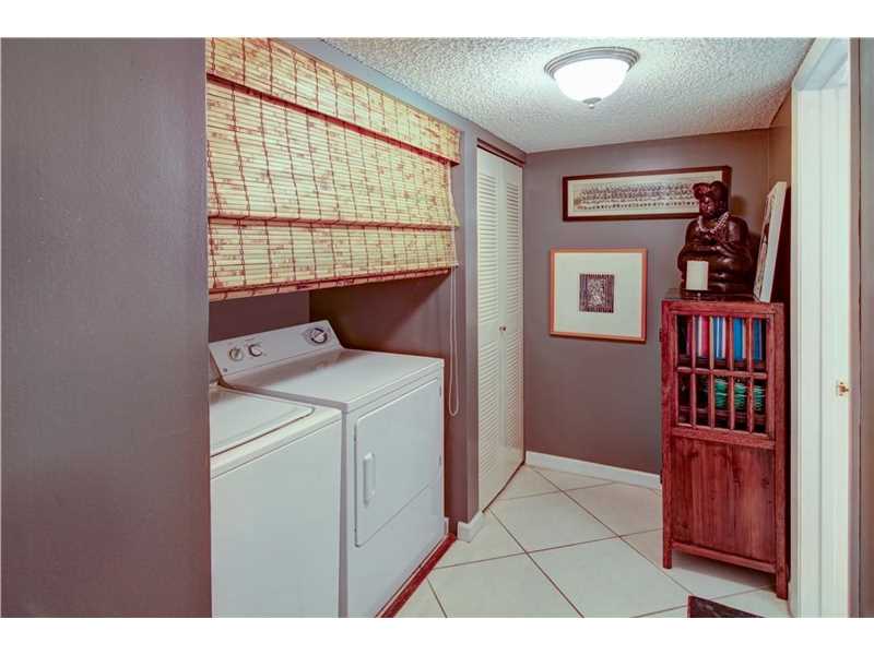 2112 South Cypress Bend Dr, Pompano Beach, FL 33069