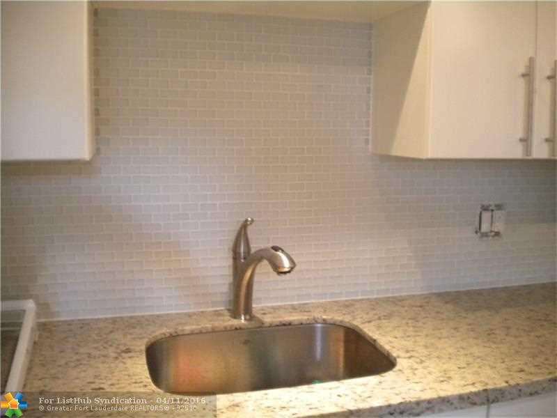 4031 N Cypress Dr 102, Pompano Beach, FL 33069