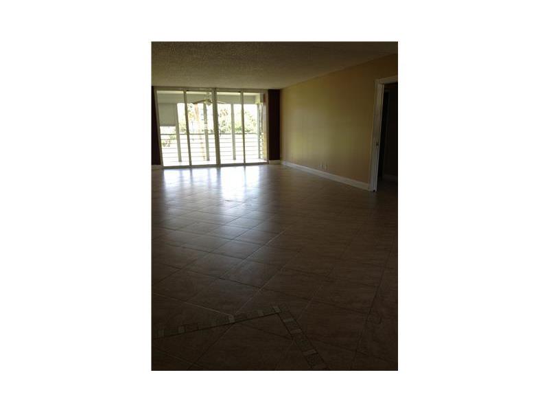 905Cypress Terr, Pompano Beach, FL 33069