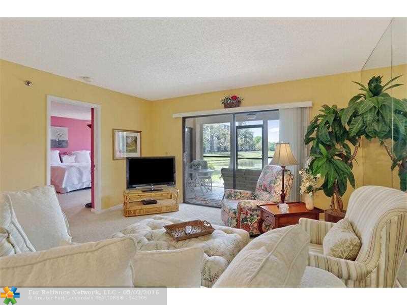 2238 N Cypress Bend Dr 105, Pompano Beach, FL 33069