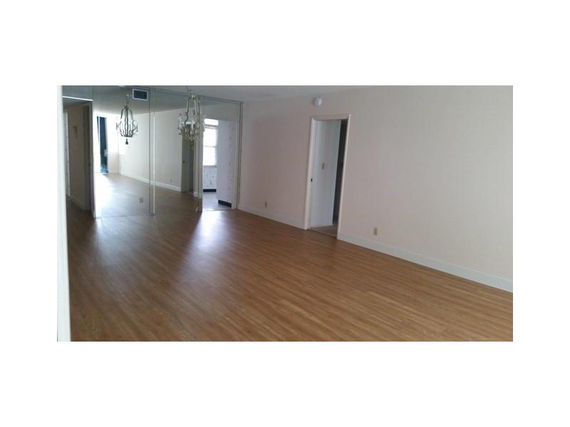 4020 West PALM AIRE DR, Pompano Beach, FL 33069