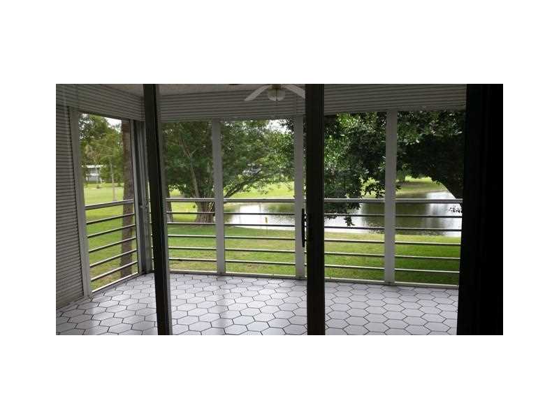 4020 West PALM AIRE DR, Pompano Beach, FL 33069