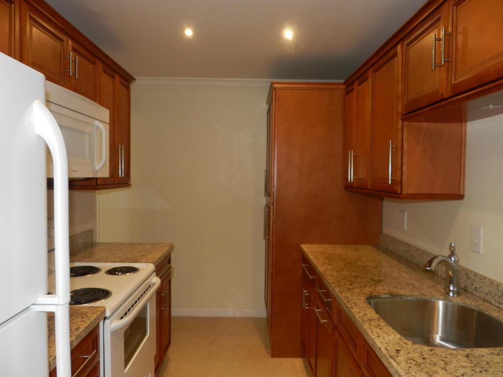 40 High Point Road, Plantation Key, FL 33070