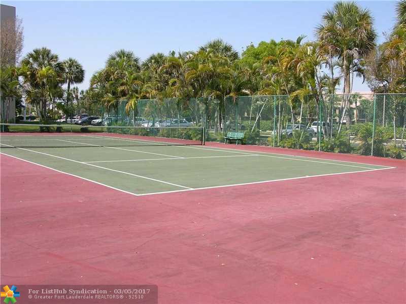 1100 NW 87th Ave 208, Coral Springs, FL 33071