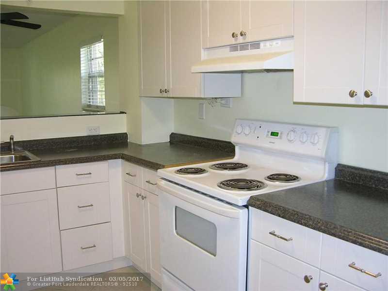 1100 NW 87th Ave 208, Coral Springs, FL 33071