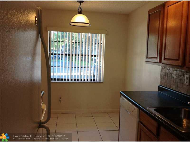 1339 NW 94th Way, Coral Springs, FL 33071
