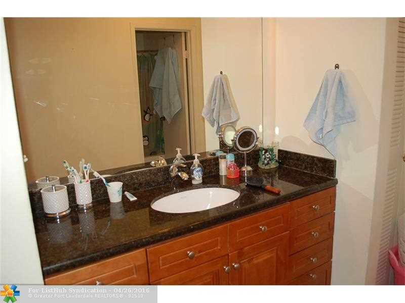 11295 W Atlantic Blvd 307, Coral Springs, FL 33071