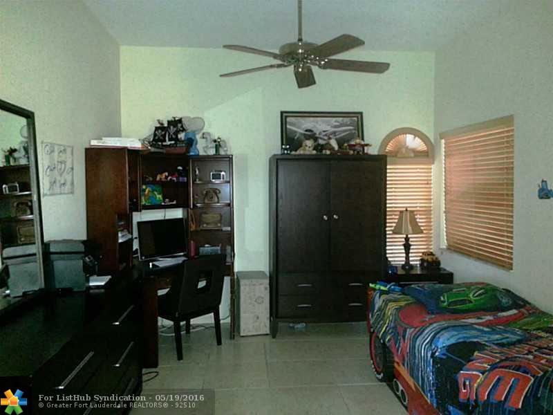12200 Classic Dr, Coral Springs, FL 33071