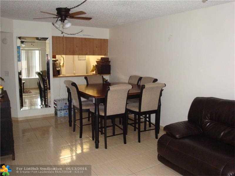 10167 Twin Lakes Dr N-23, Coral Springs, FL 33071