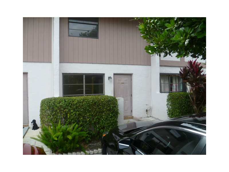9722 Shadow Wood Boulevard, Coral Springs, FL 33071