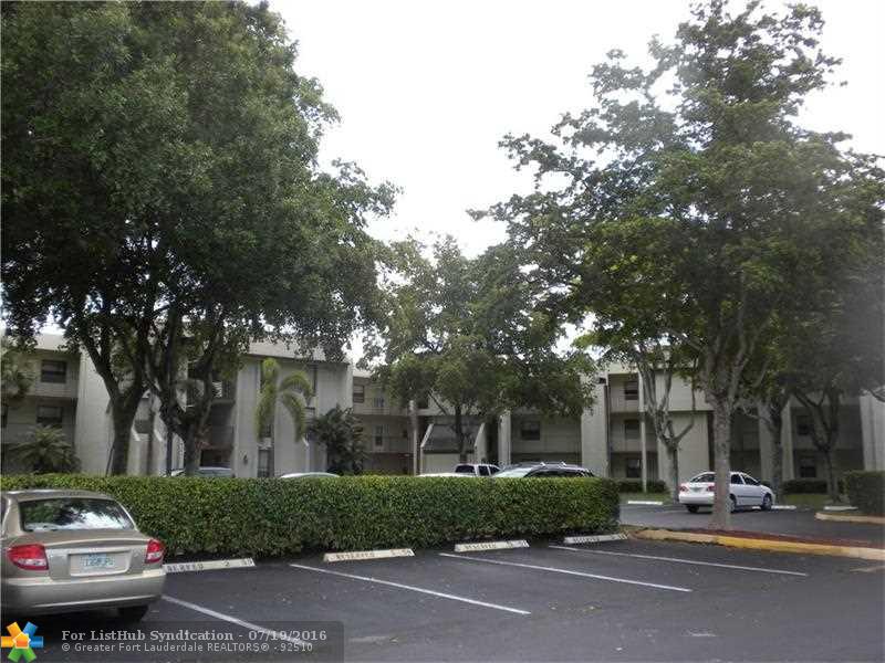 963 Coral Club Dr 963, Coral Springs, FL 33071
