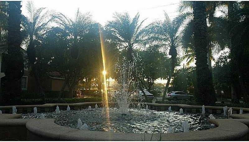 4824 N State Road 7 # 9305, Coconut Creek, FL 33073