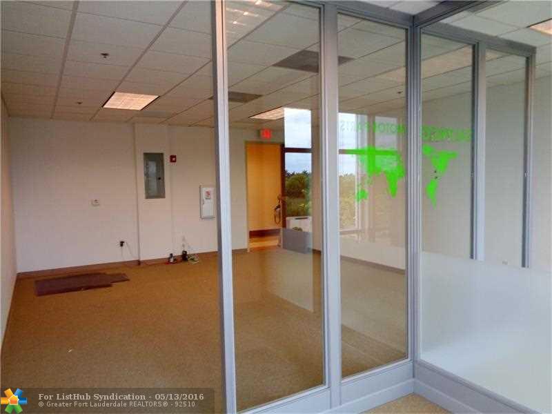 5850 Coral Ridge Dr. 202, Coral Springs, FL 33076
