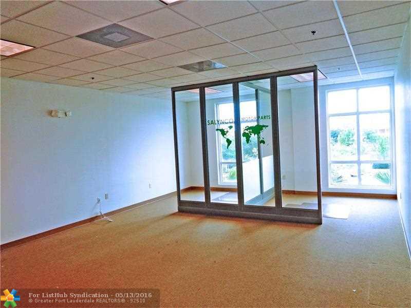 5850 Coral Ridge Dr. 202, Coral Springs, FL 33076