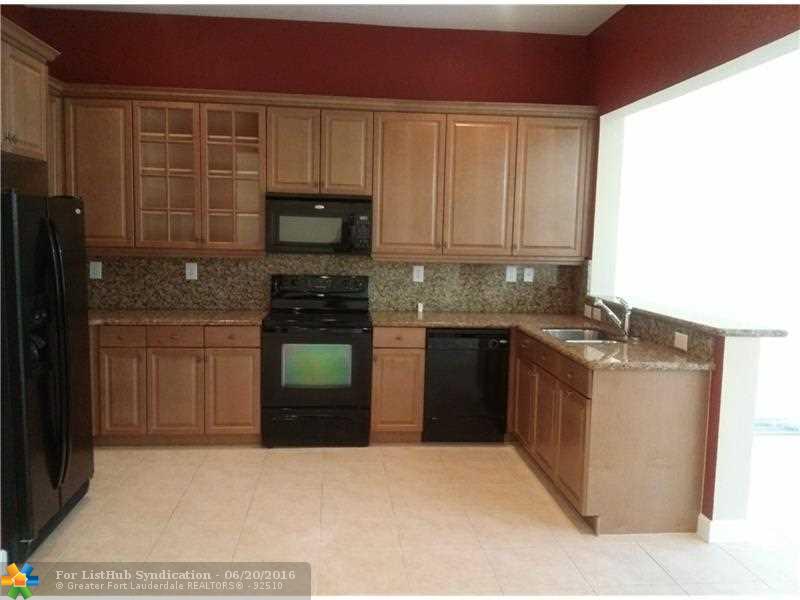 6095 NW 116th Dr, Coral Springs, FL 33076