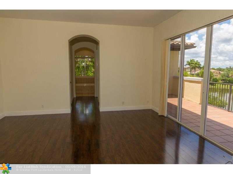 7789 NW 112th Way, Parkland, FL 33076