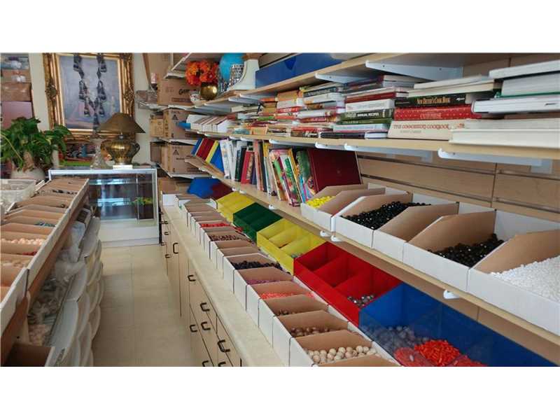 3241 Northwest 7, Miami, FL 33125