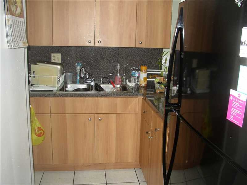 2401 NW 11th St, Miami, FL 33125