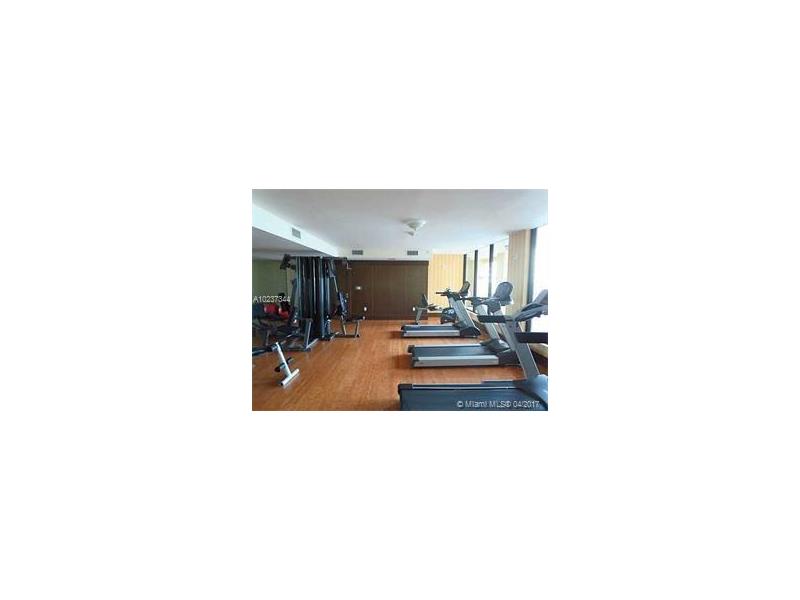 4242 Northwest 2nd St, Miami, FL 33126