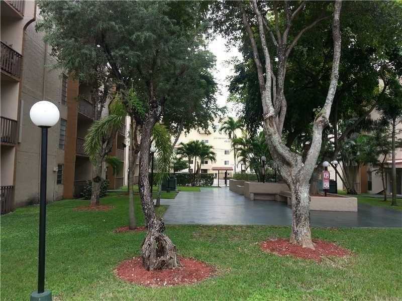 4855 Northwest 7th St, Miami, FL 33126