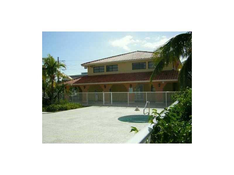 8185 Northwest 7th St, Miami, FL 33126