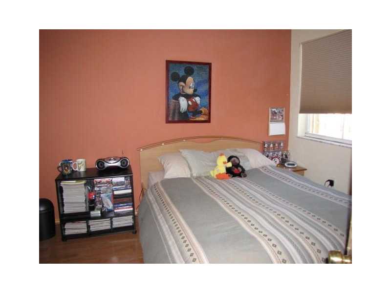 8550 Northwest 3rd Ln, Miami, FL 33126