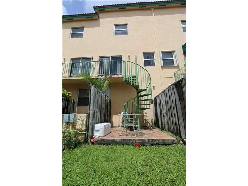 925 Northwest 82nd Ave, Miami, FL 33126