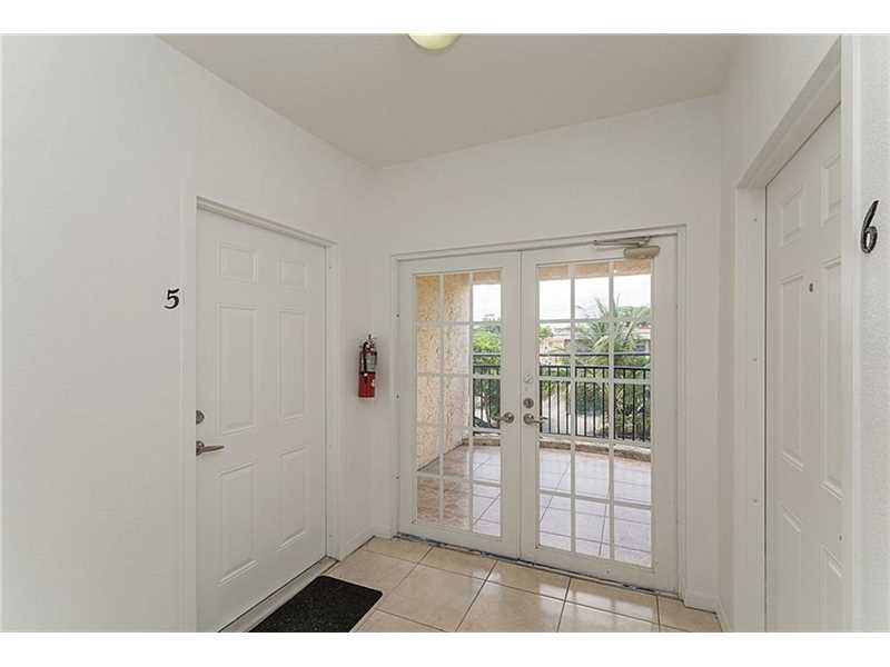 1132 Northwest 3 ST, Miami, FL 33128