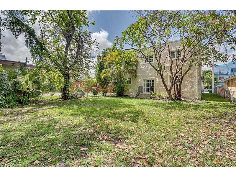1132 Northwest 3 ST, Miami, FL 33128