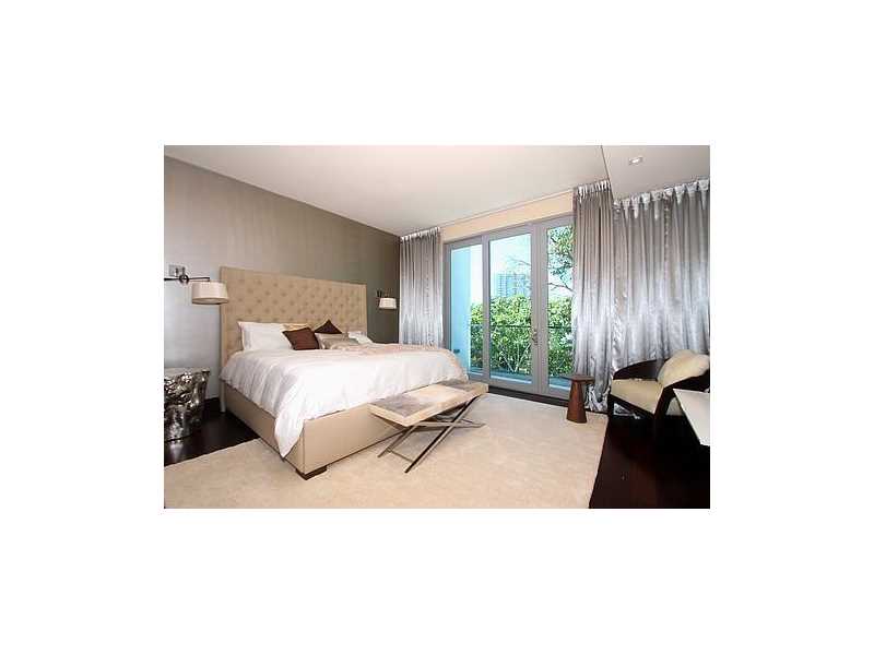 2110Brickell Ave, Miami, FL 33129