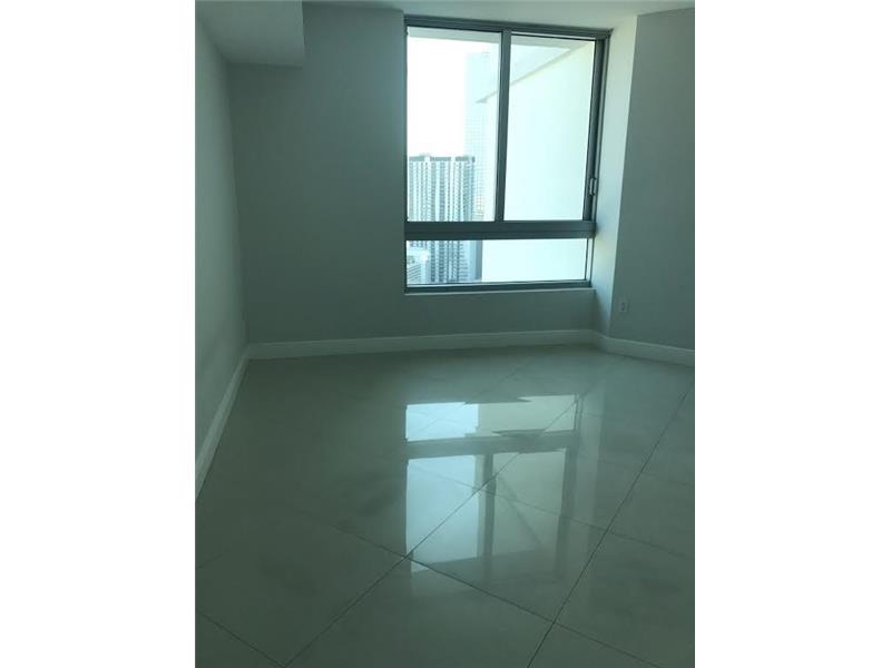 350 South MIAMI AV, Miami, FL 33130