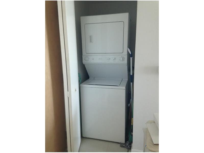 350 South MIAMI AV, Miami, FL 33130