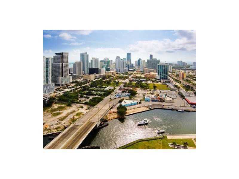350 South MIAMI AV, Miami, FL 33130