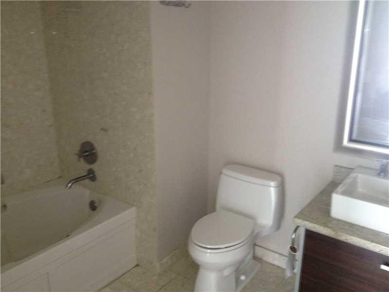 185 Southwest 7th St, Miami, FL 33130
