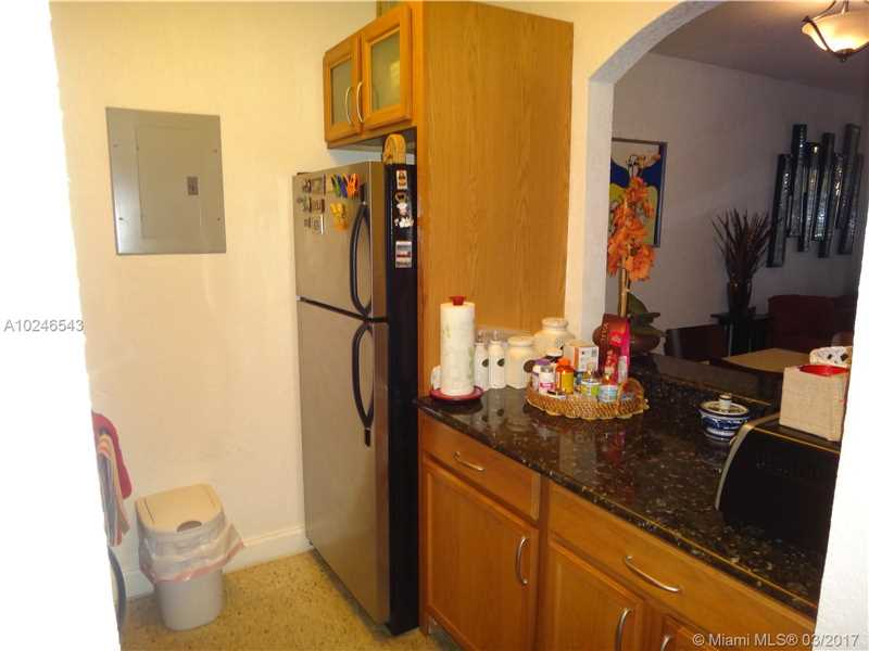 445 Southwest 11th St, Miami, FL 33130
